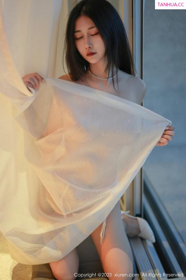 laura阿姣  [XiuRen]高清写真图 2023.05.12 No.6729 laura阿姣 妩媚美腿第22张图片